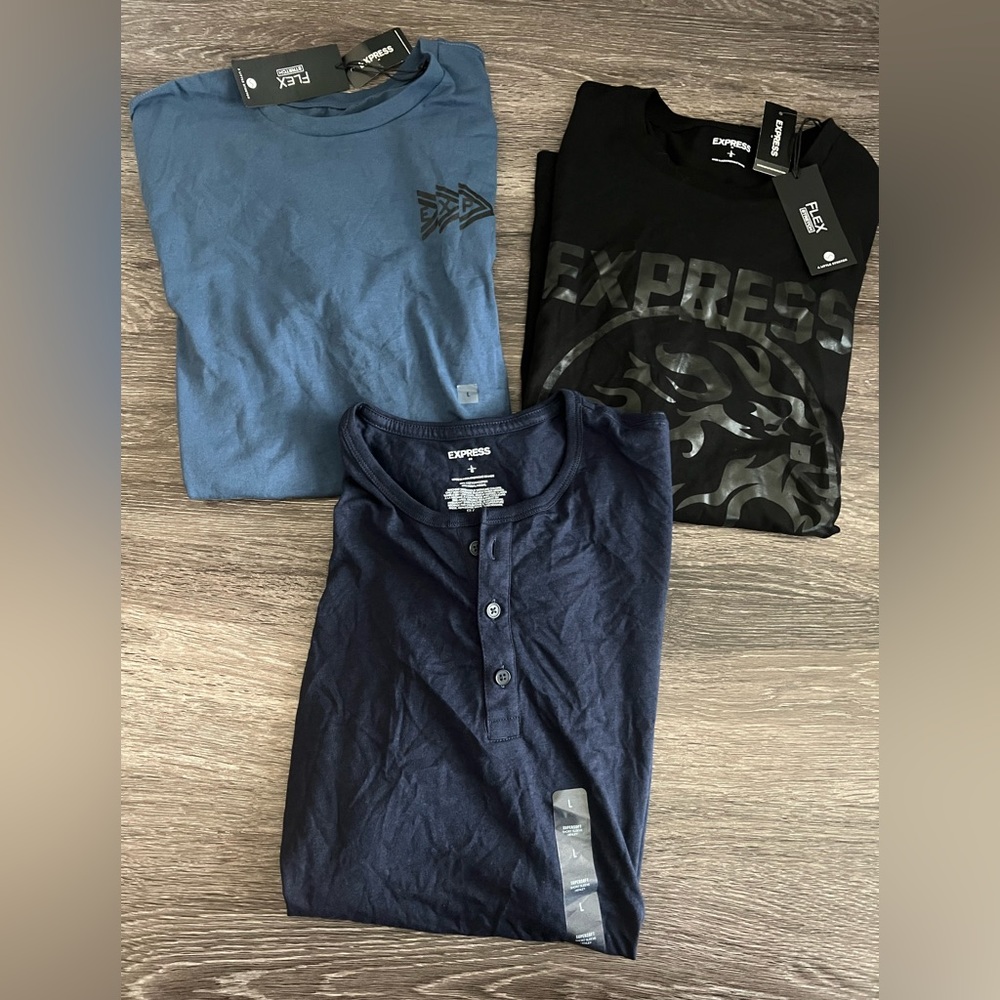3 Men’s Express T-Shirts Size L NWT